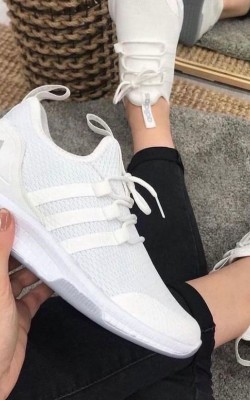 225 Model Beyaz Spor